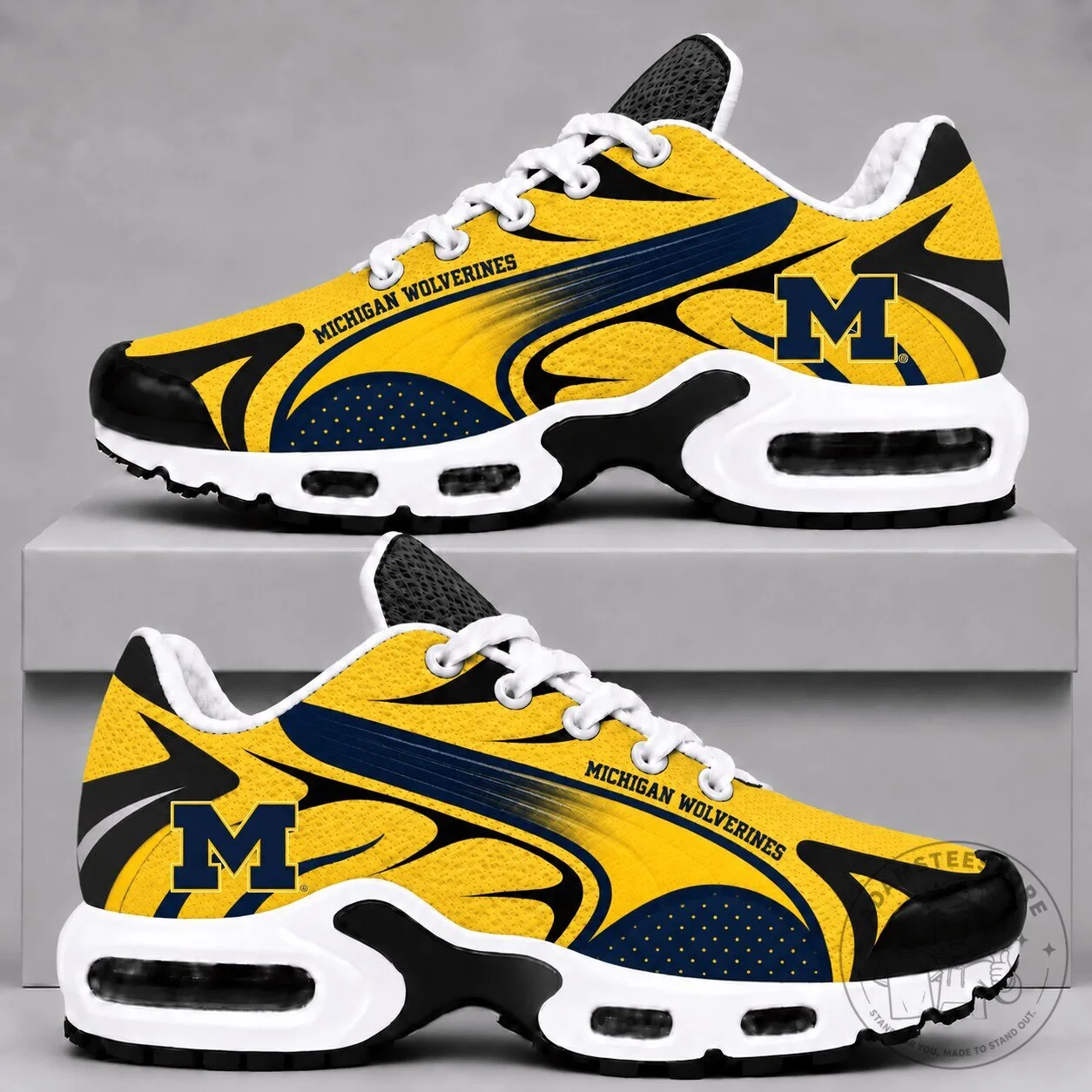 Michigan Wolverines Athletic Running Shoes